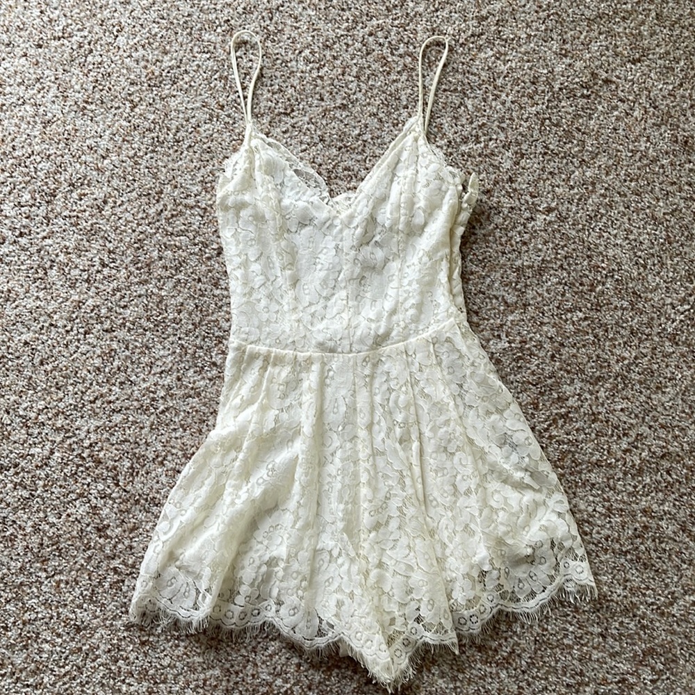 White lace romper NWOT